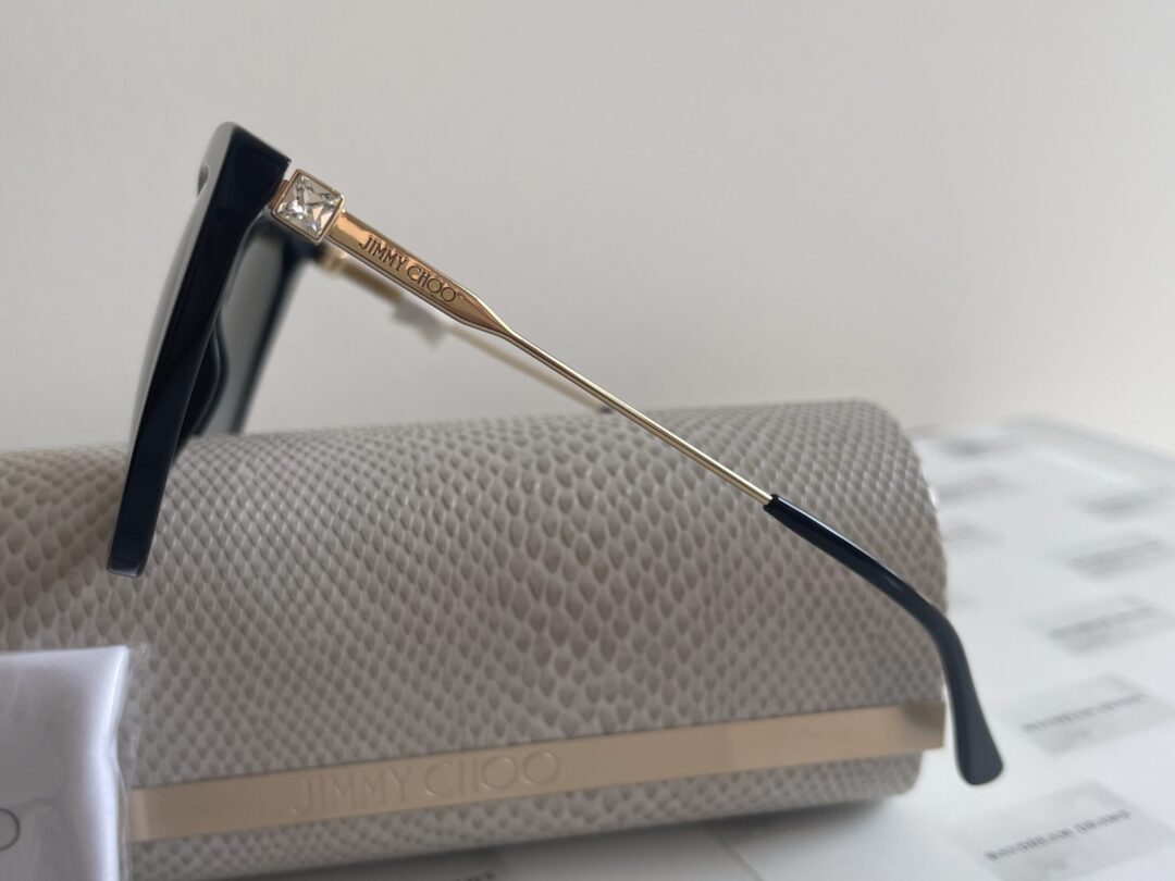 JIMMY CHOO Seba 807 90 Black and Gold Sunglasses (£295)*PLUS INSTANT WINS* - Image 4