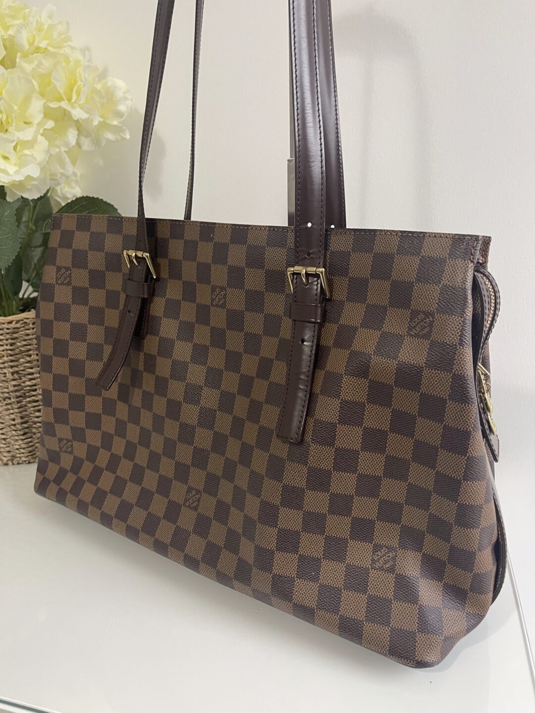 Louis Vuitton Chelsea Damier Ebene Handbag - Image 2