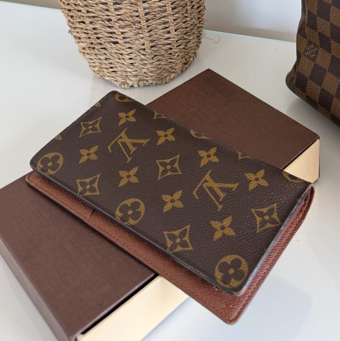 lv wallet